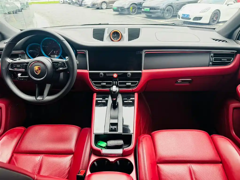 Porsche Macan 2022 Macan 2.0T фото 9