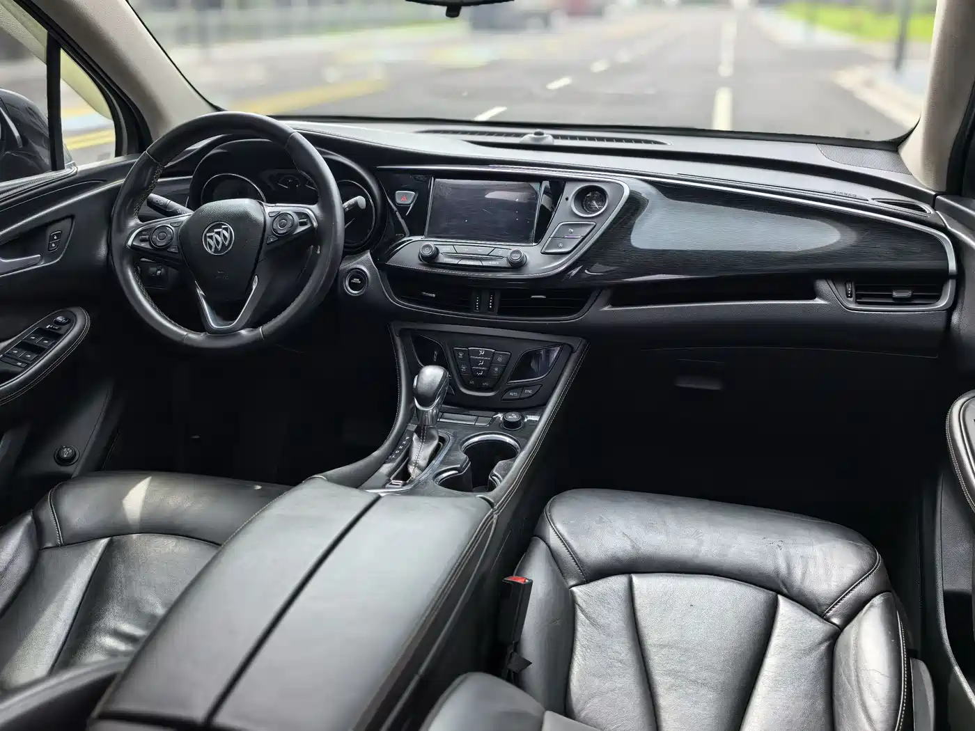 Фото 9 - Buick Envision Plus