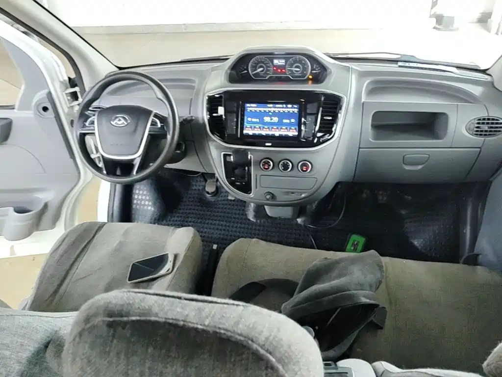 Photo 10 - SAIC Maxus Xintu V80