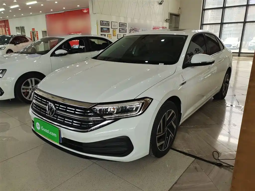 Volkswagen Sagitar 2025 300TSI DSG Flying Leap Edition фото 2
