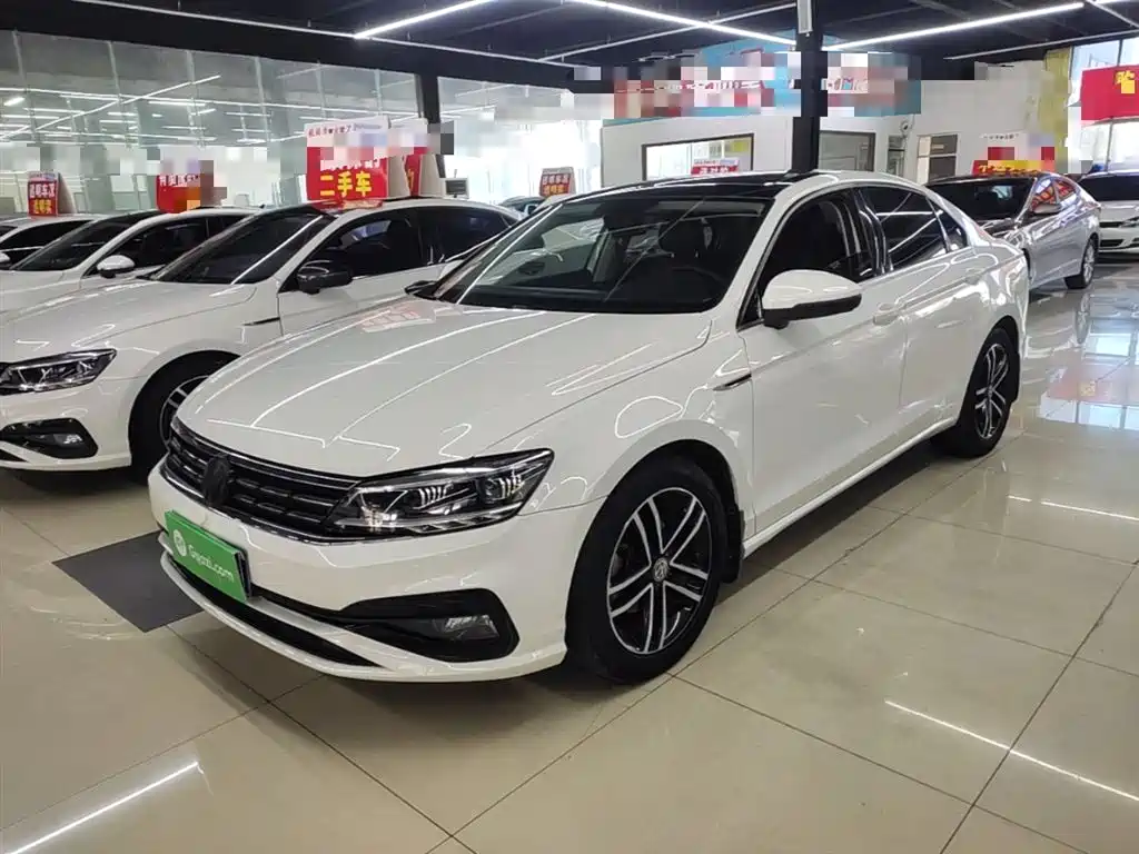 Volkswagen Lamando 2021 280TSI DSG Luxury Phantom Edition фото 2
