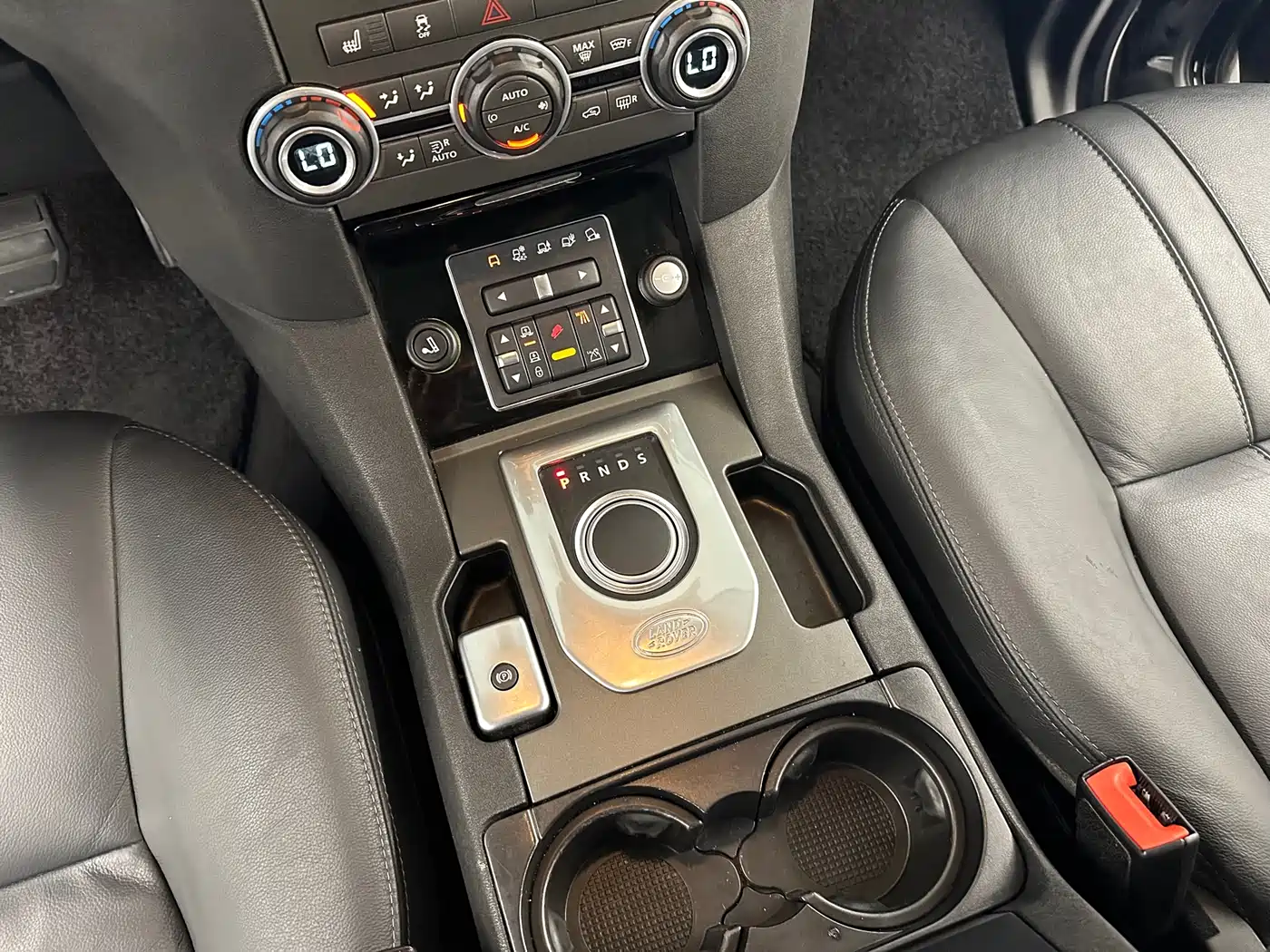 Land Rover Discovery 2013 3.0 SDV6 HSE Diesel фото 19