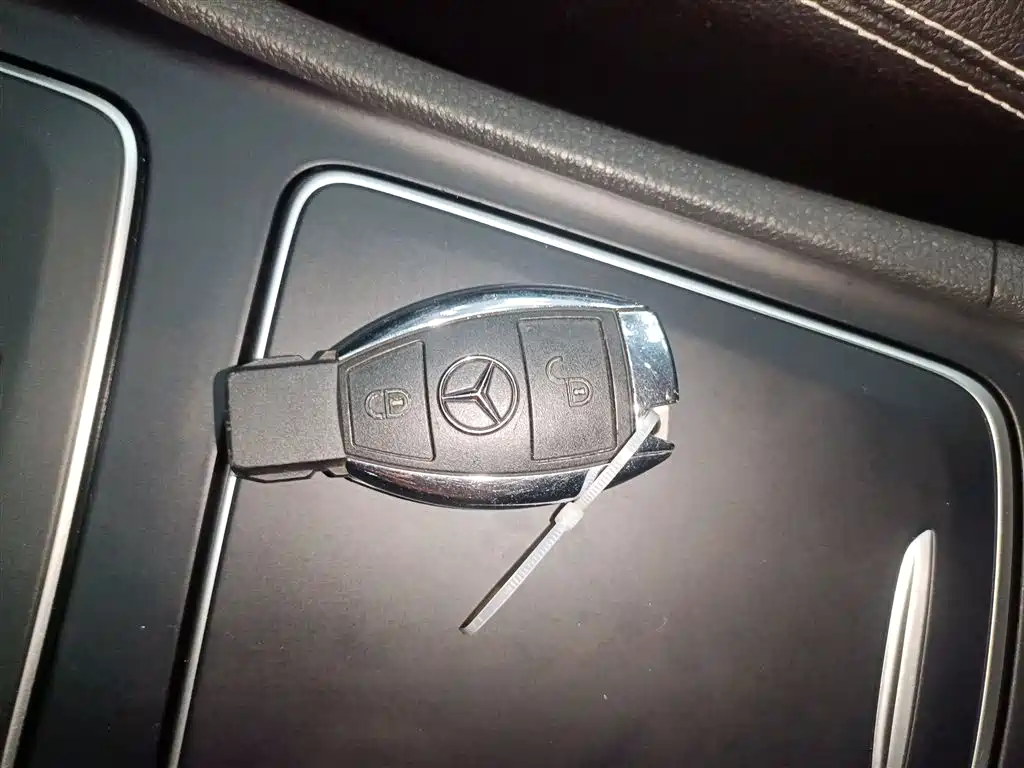 Mercedes-Benz GLA 2018 GLA 200 Dynamic фото 17