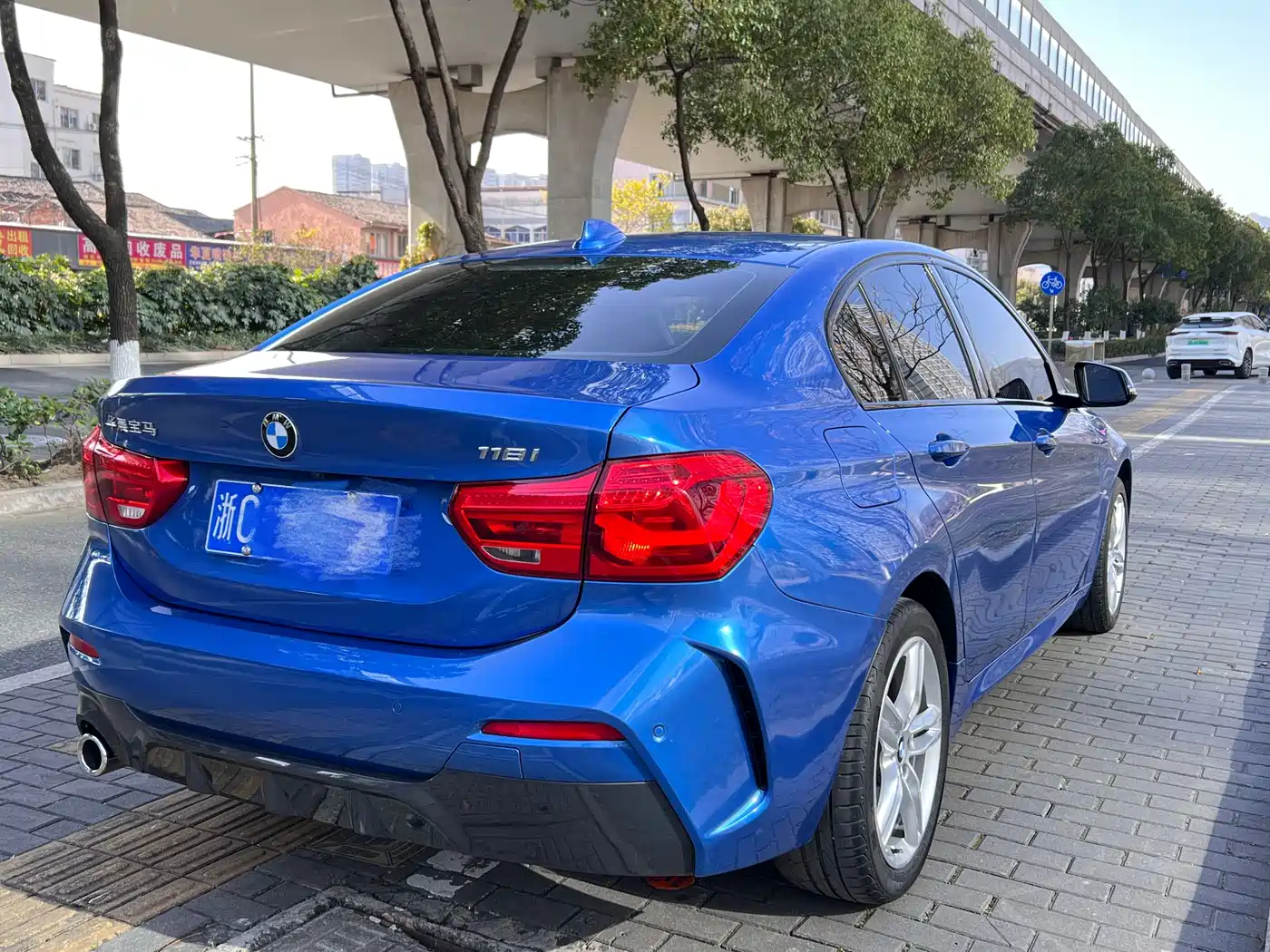 BMW 1 Series 2019 118i M Sport Package фото 14