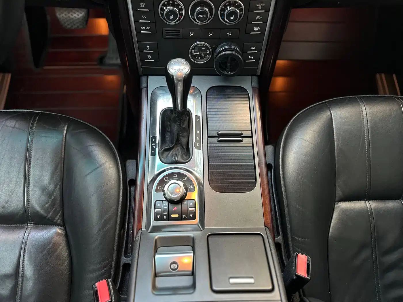 Land Rover Range Rover 2011 5.0 NA V8 HSE фото 11