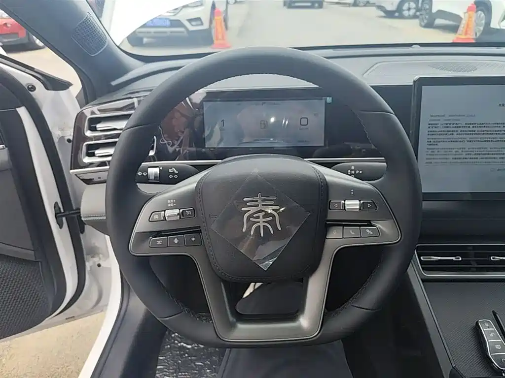 BYD Qin L 2026 DM-i 128KM Progressive фото 11