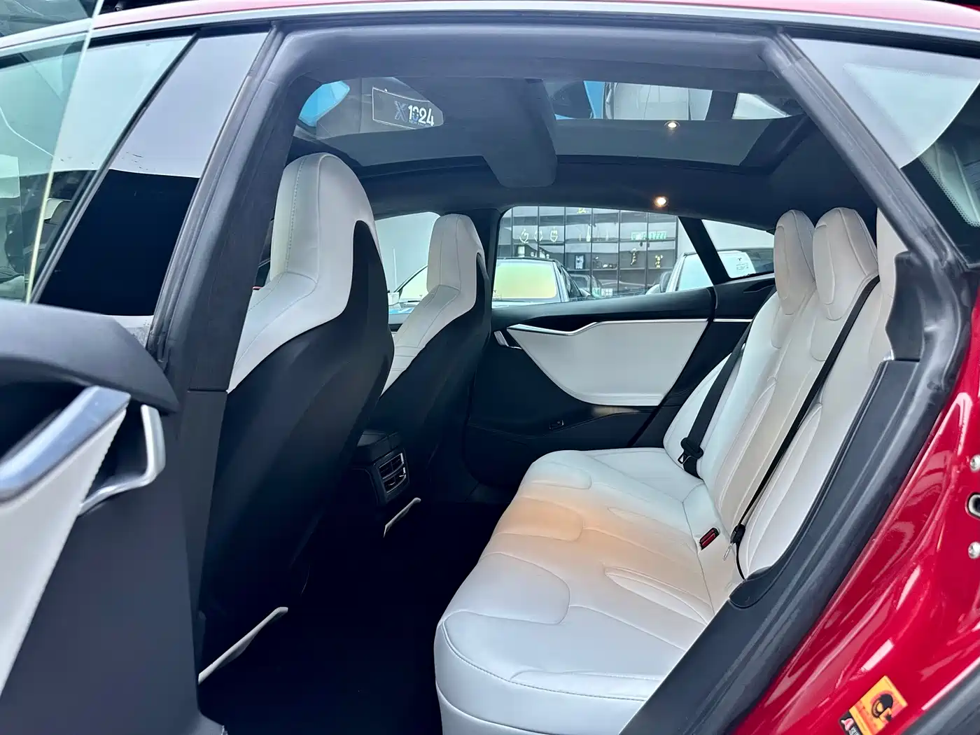 TESLA MODEL S