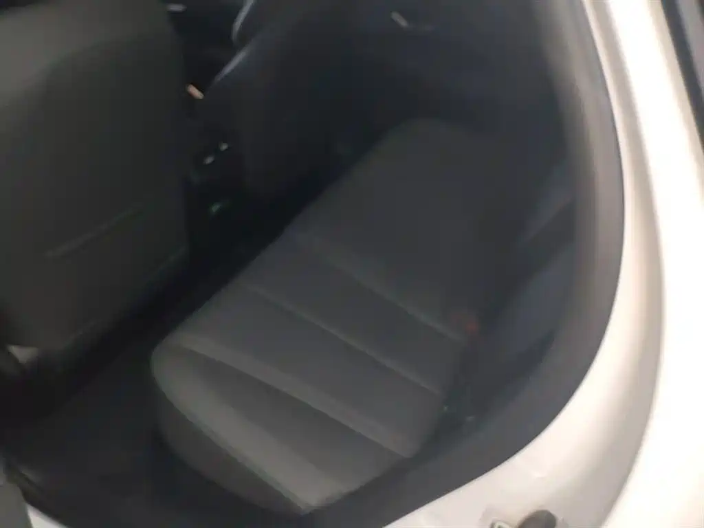 BYD Qin PLUS 2026 DM-i Smart Edition 128KM Progressive фото 17