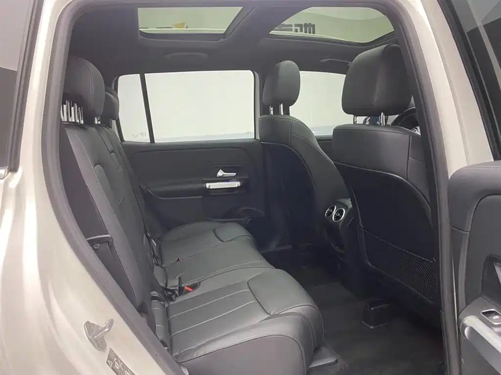 Mercedes-Benz GLB 2023 GLB 220 Dynamic фото 23