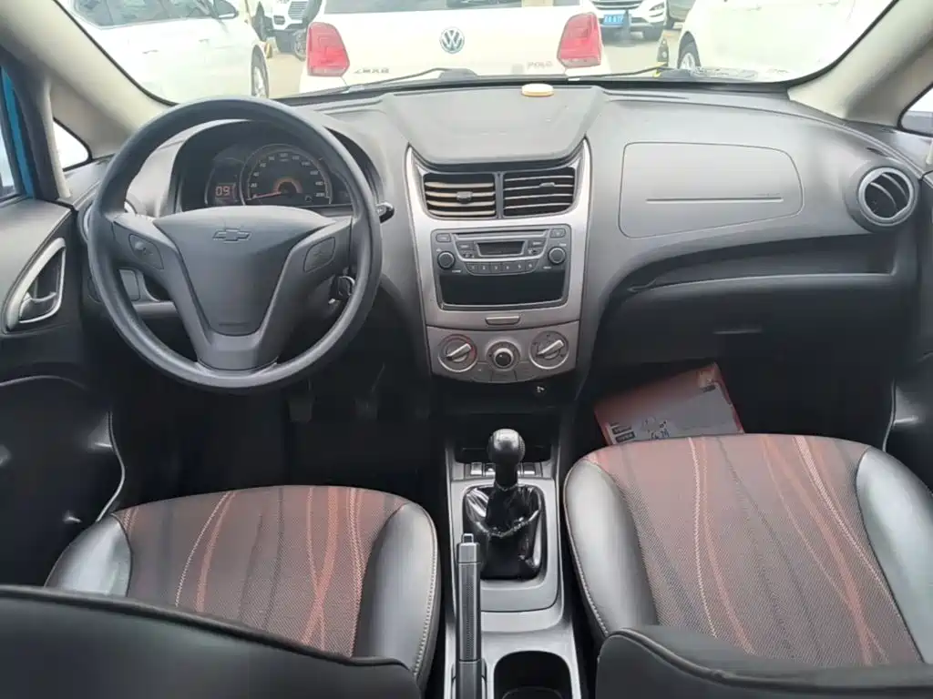 Chevrolet Sail 2014 2013 Sedan 1.4L Manual Ideal Happiness Edition
