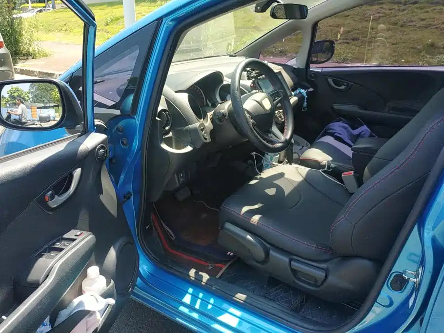 Honda Fit 2013 2011 1.5L Automatic Luxury