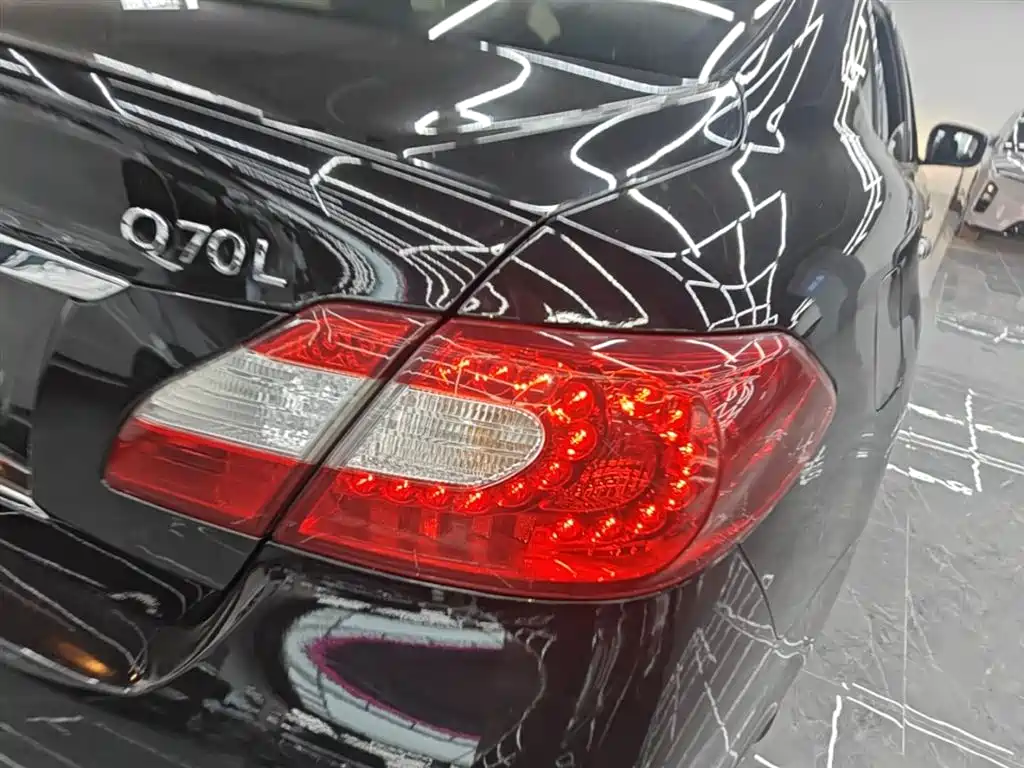 Infiniti Q70 2015 2013 Q70L 2.5L Comfort