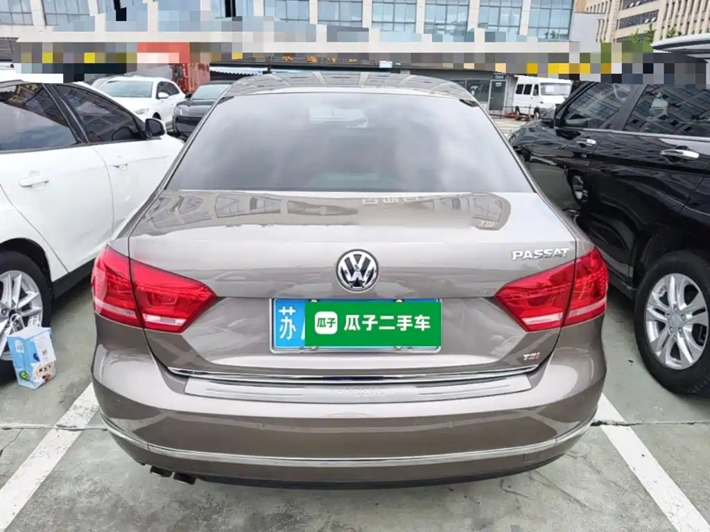 Photo 6 - Volkswagen Passat