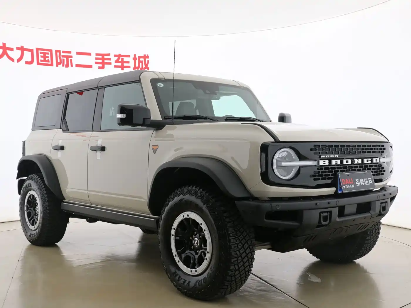Ford Bronco 2025 2024 2.3T Badlands