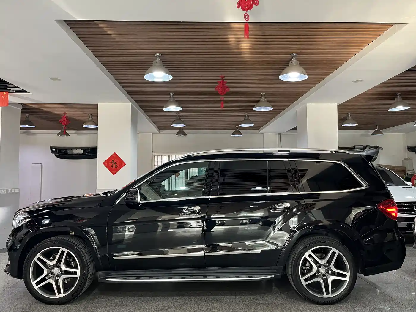 Mercedes-Benz GLS 2017 GLS 400 4MATIC Luxury фото 18