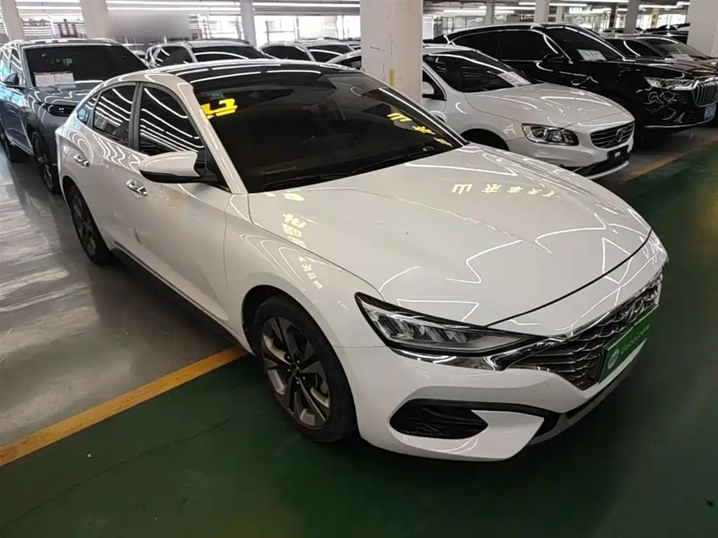 Hyundai Fista 2019 280TGDi Sport Edition China VI фото 4