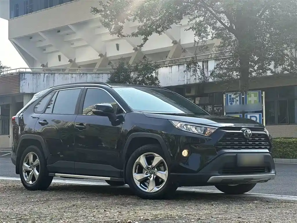 Toyota RAV4 Rongfang 2022 2.0L CVT 2WD Trend Plus Edition фото 7