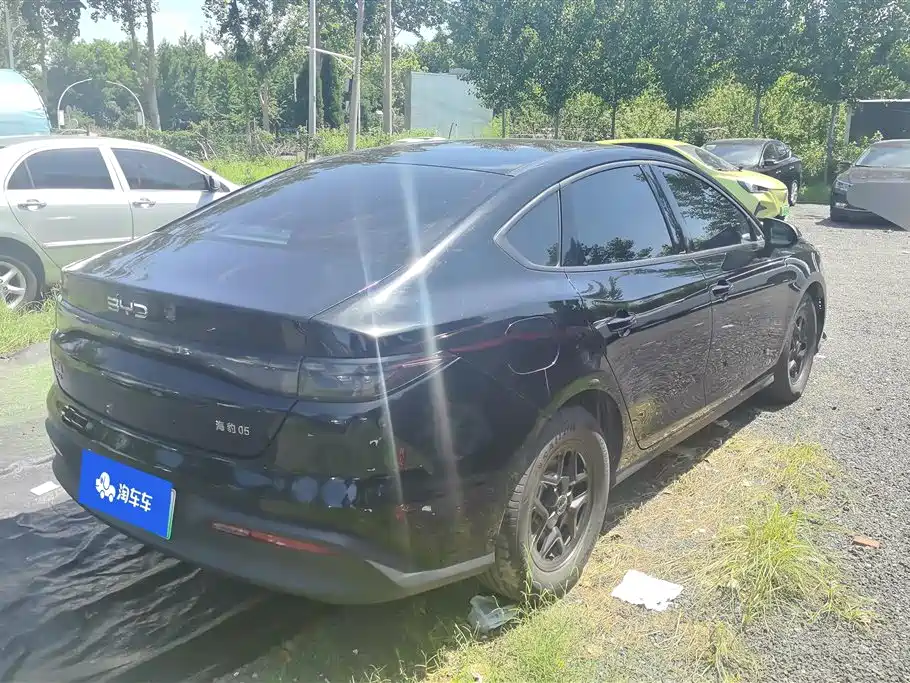 BYD Hai Bao 05 DM-i 2025 DM-i Smart Drive Edition 55KM Luxury фото 3