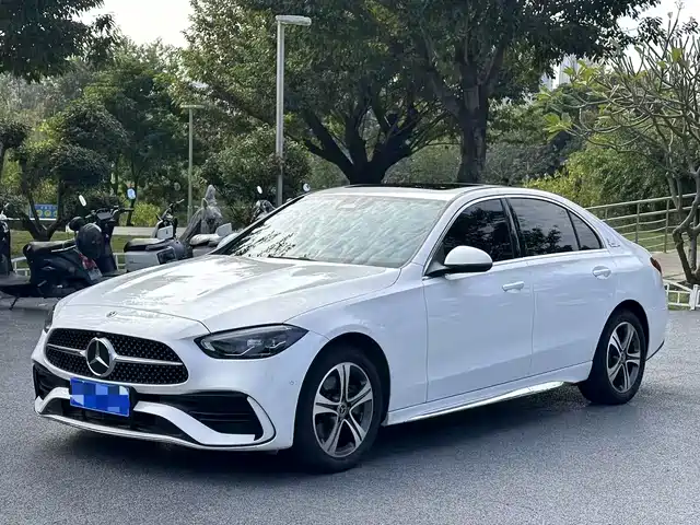 Mercedes-Benz C-Class 2022