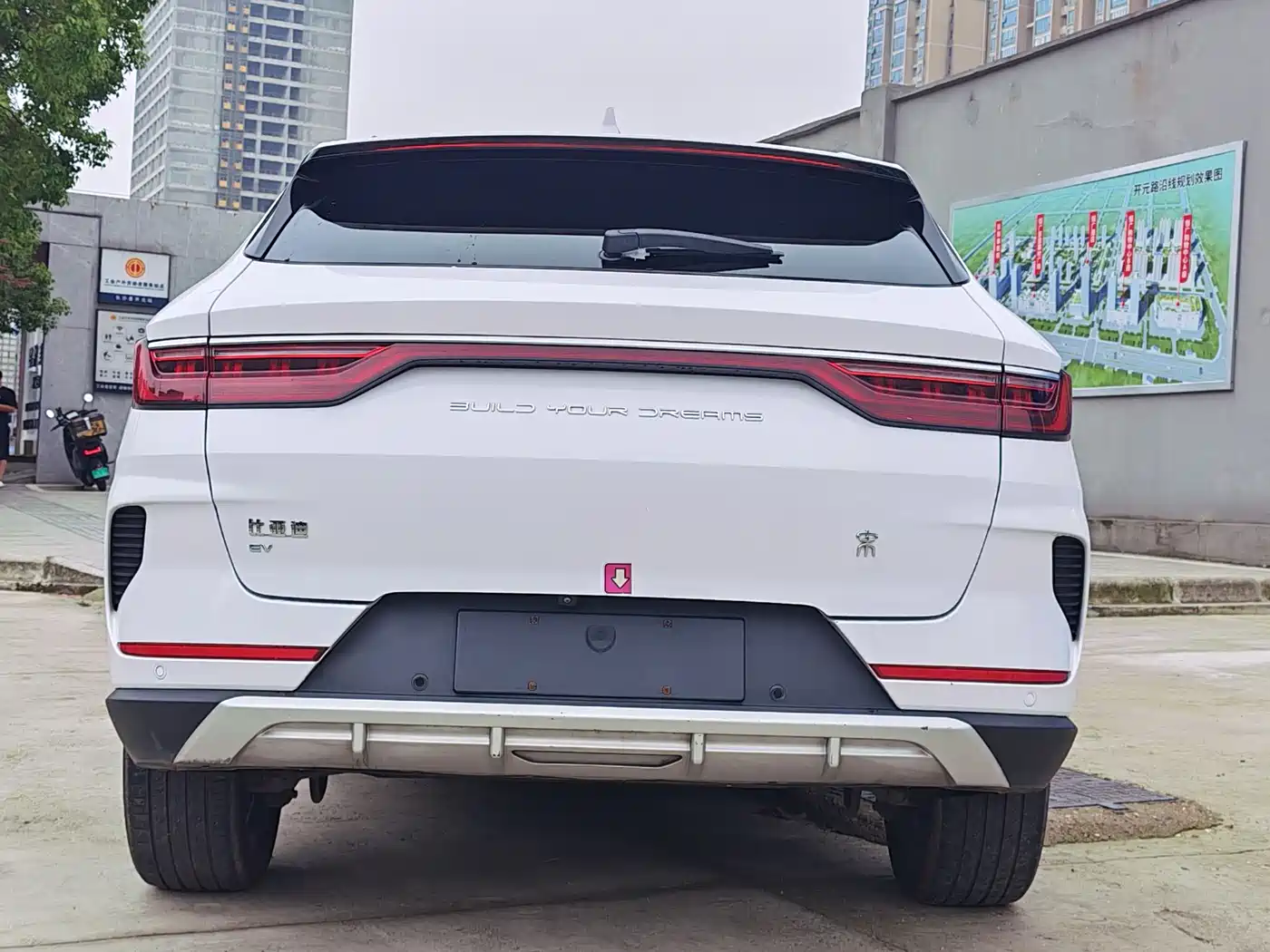 BYD Song PLUS PHEV 2021 EV Premium Model фото 9