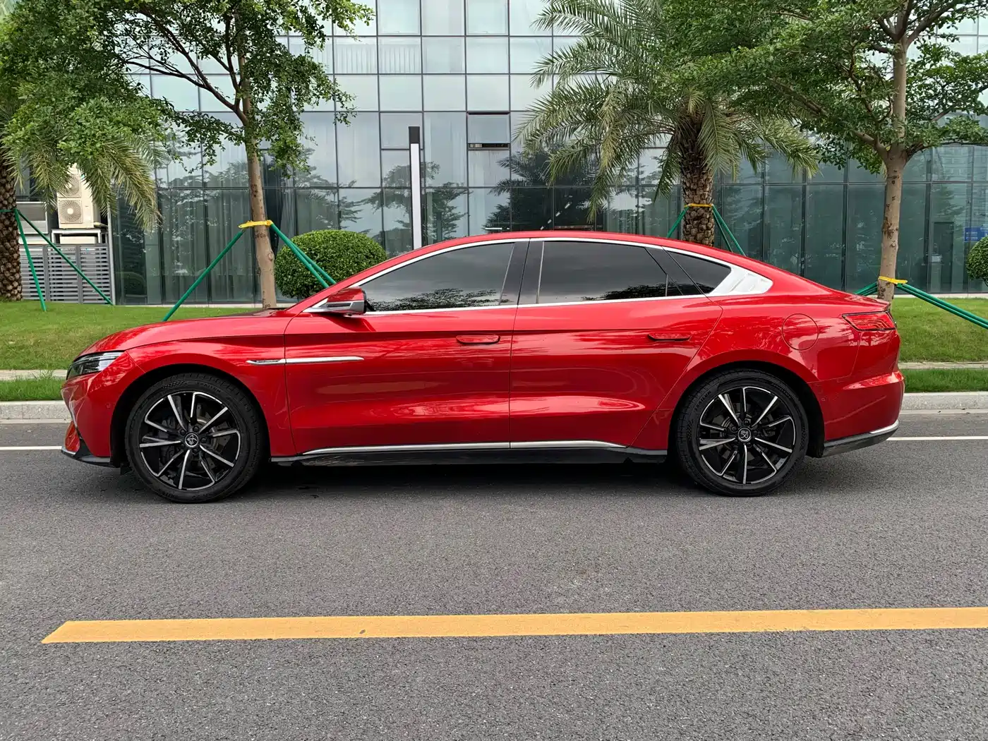 BYD Han 2020 EV AWD High-Performance Flagship фото 7