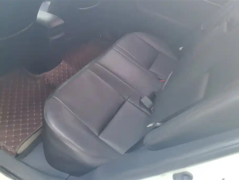 Toyota Levin 2017 Facelift 185T Manual Elite (China V) фото 11