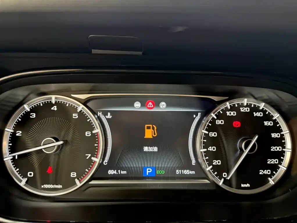 GAC Trumpchi Trumpchi M6 2021 270T DCT Luxury Edition (7-Seater) фото 10
