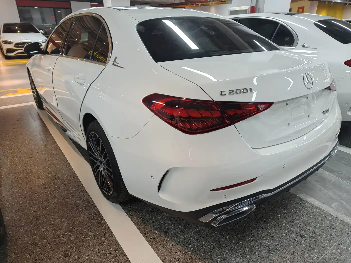 Photo 13 - Mercedes-Benz C-Class