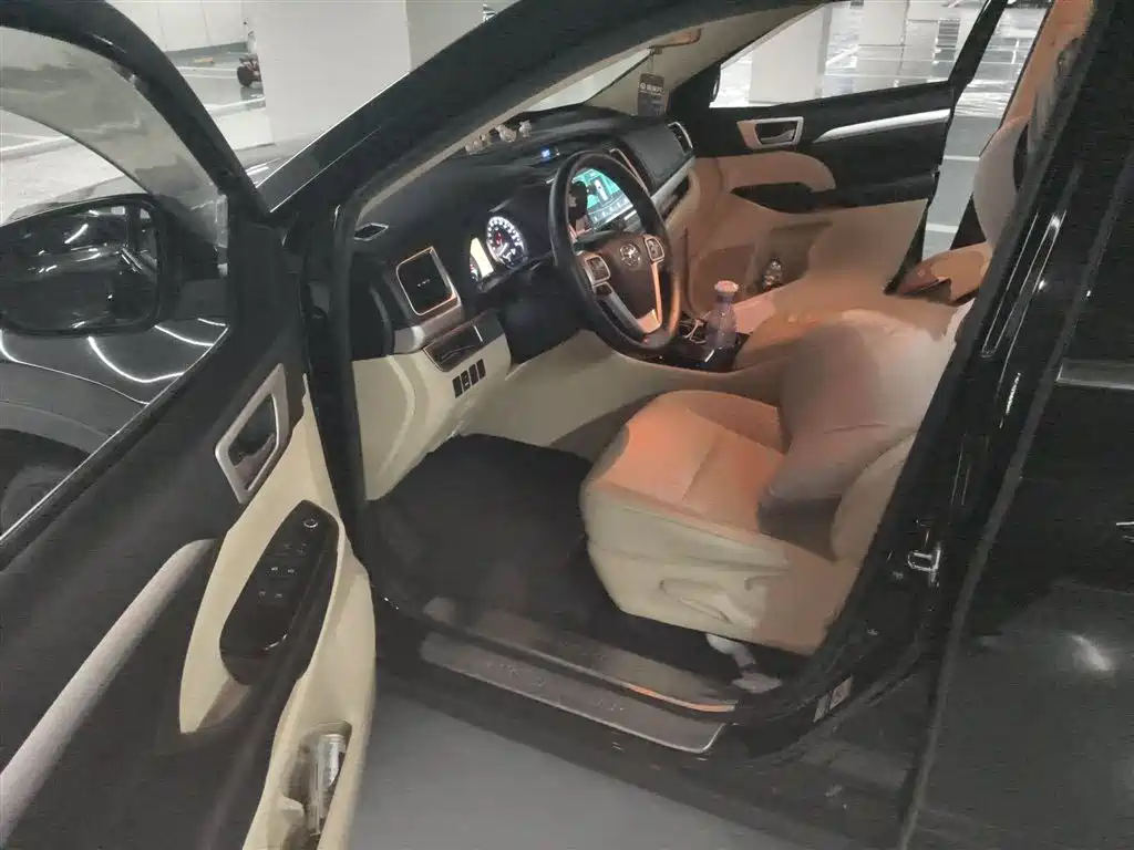 Toyota Highlander 2018 2.0T 4WD Elite 7-seater China VI фото 14