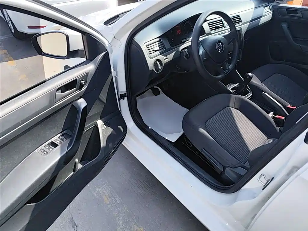 Volkswagen Santana 2019 1.5L Manual Trend China VI фото 16