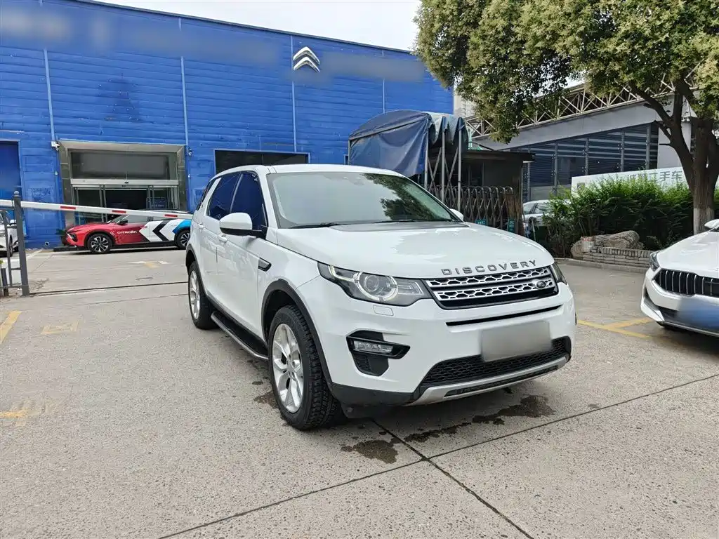 Land Rover Discovery Sport 2016 2.0T HSE фото 7