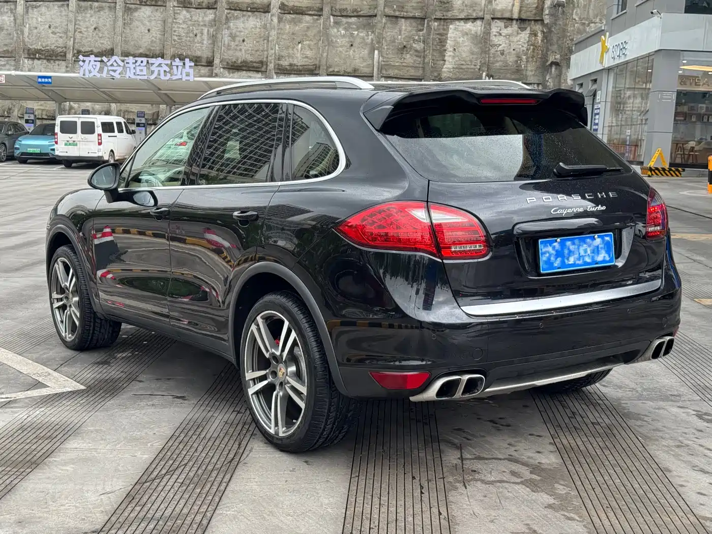 Porsche Cayenne 2012 Cayenne GTS 4.8L фото 7