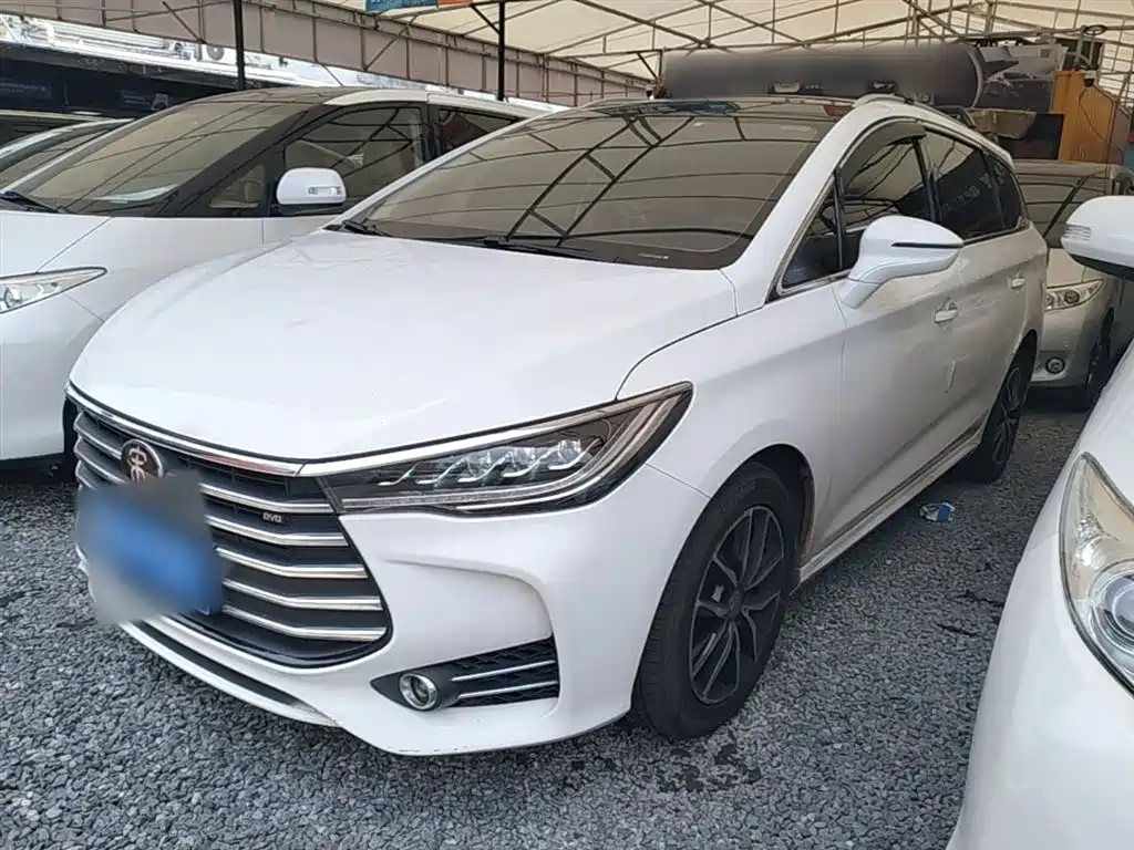 BYD Song MAX 2018 1.5T Auto Smart Connected Elite 6-Seater фото 2