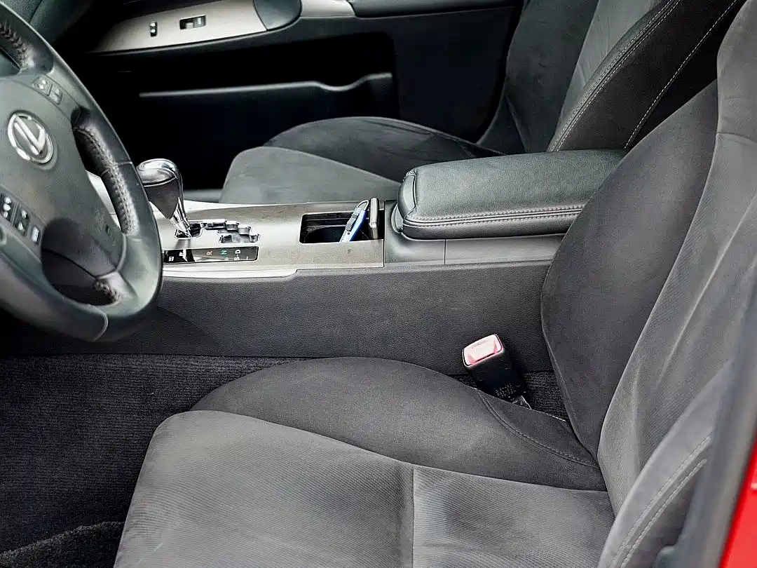 Lexus IS 2009 300 Dynamic Edition фото 16