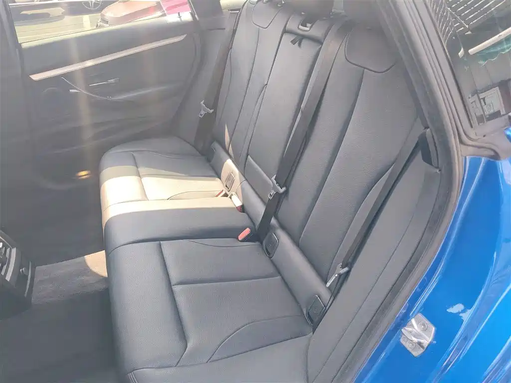 BMW 3 Series GT 2019 320i M Sport Package фото 17