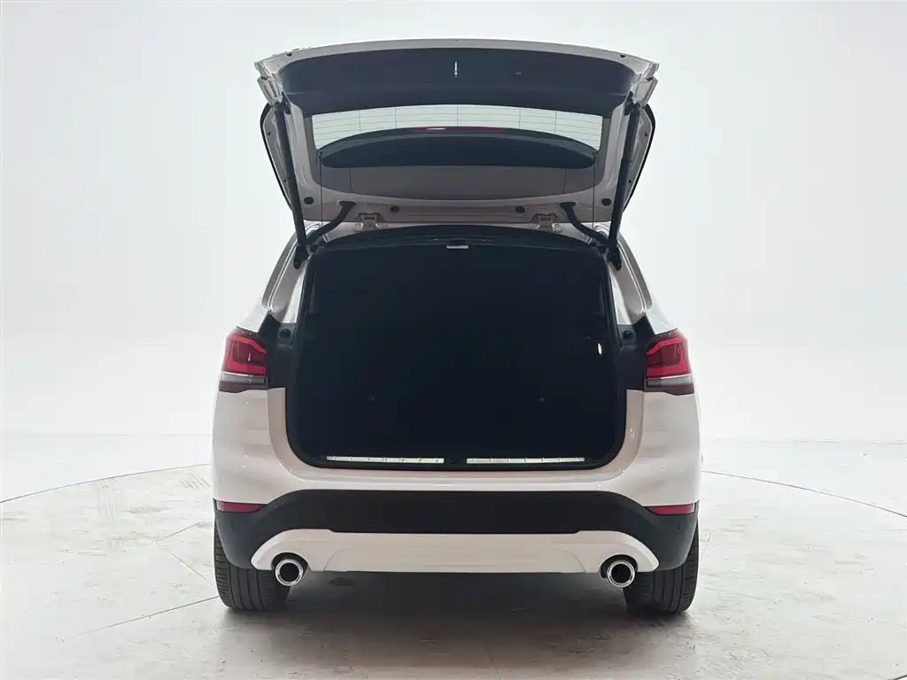 BMW X1 2021 Facelift sDrive20Li Fashion фото 8