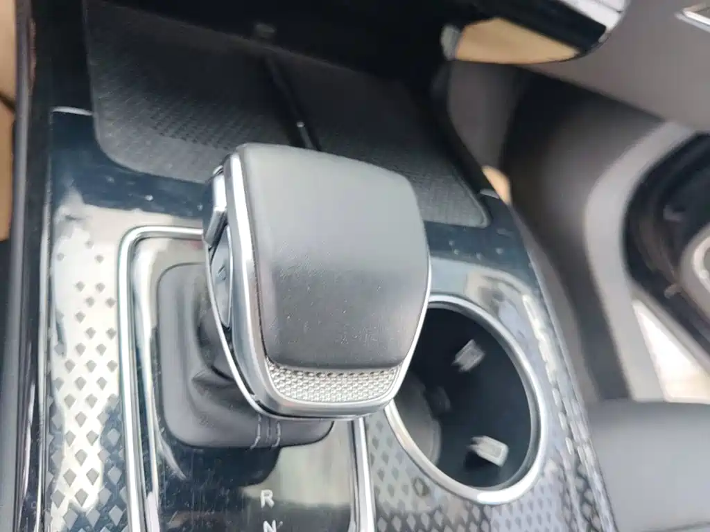 Hongqi HS3 PHEV 2024 2024 PHEV 115km Power Edition