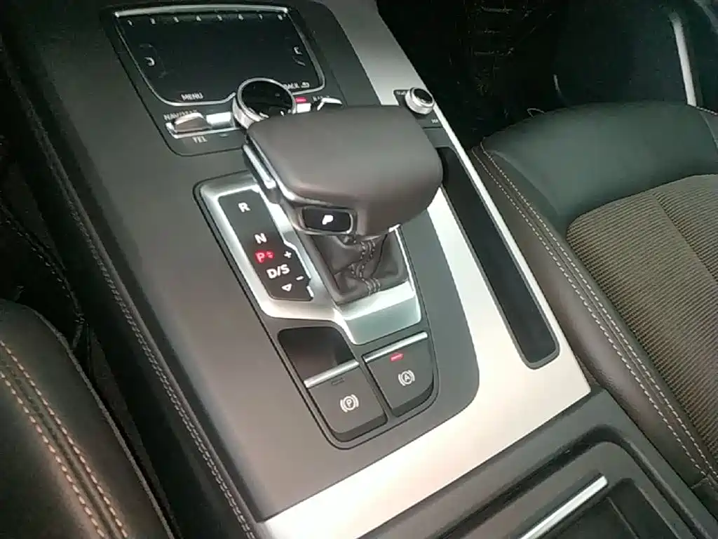 Audi Q5L 2018 40 TFSI Premium Fashion China VI фото 10
