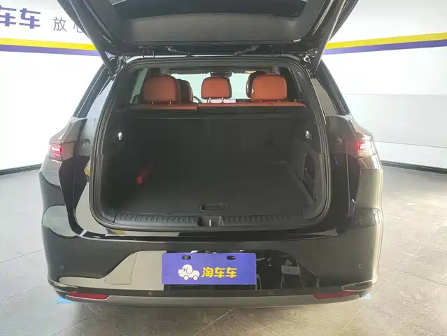 Li Auto L6 2025 Max Smart Renewal Edition — фото 4