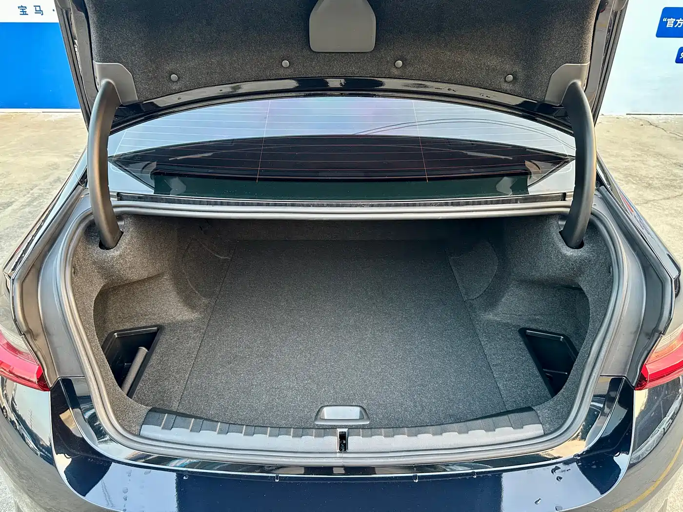 BMW i3 2022 eDrive 35 L фото 10