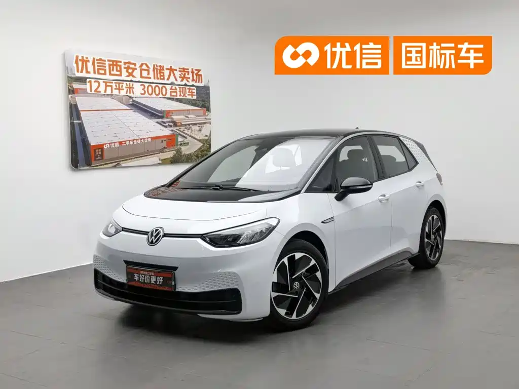 Volkswagen ID.3, 2023 год