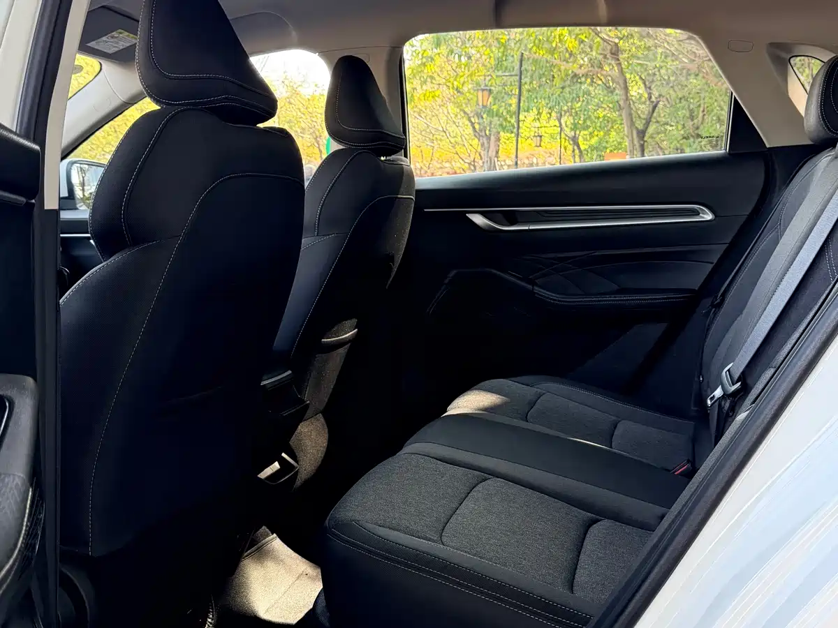 GEELY AUTOMOBILE EMGRAND