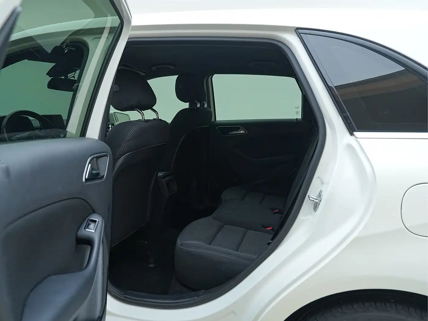 Mercedes-Benz B-Class 2016 B 180 фото 14