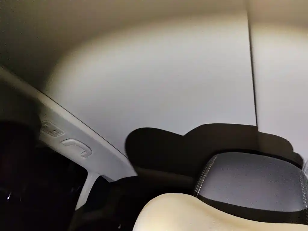 Volkswagen Tharu 2022 280TSI FWD Luxury Edition фото 9