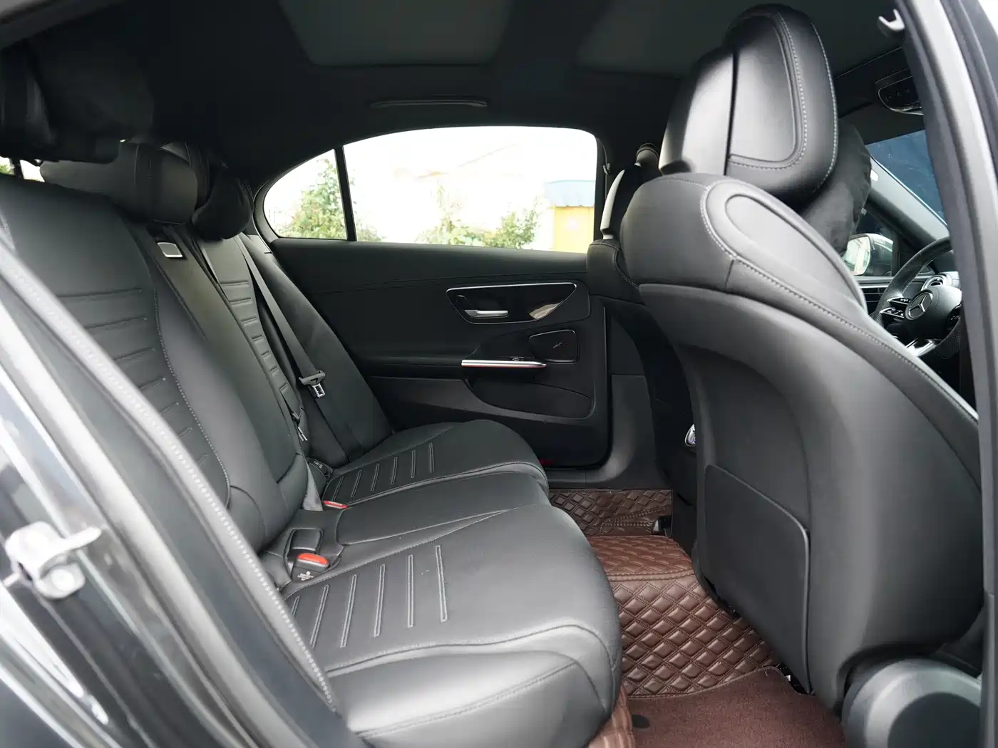 Mercedes-Benz C-Class 2024 C 260 L Sport фото 6