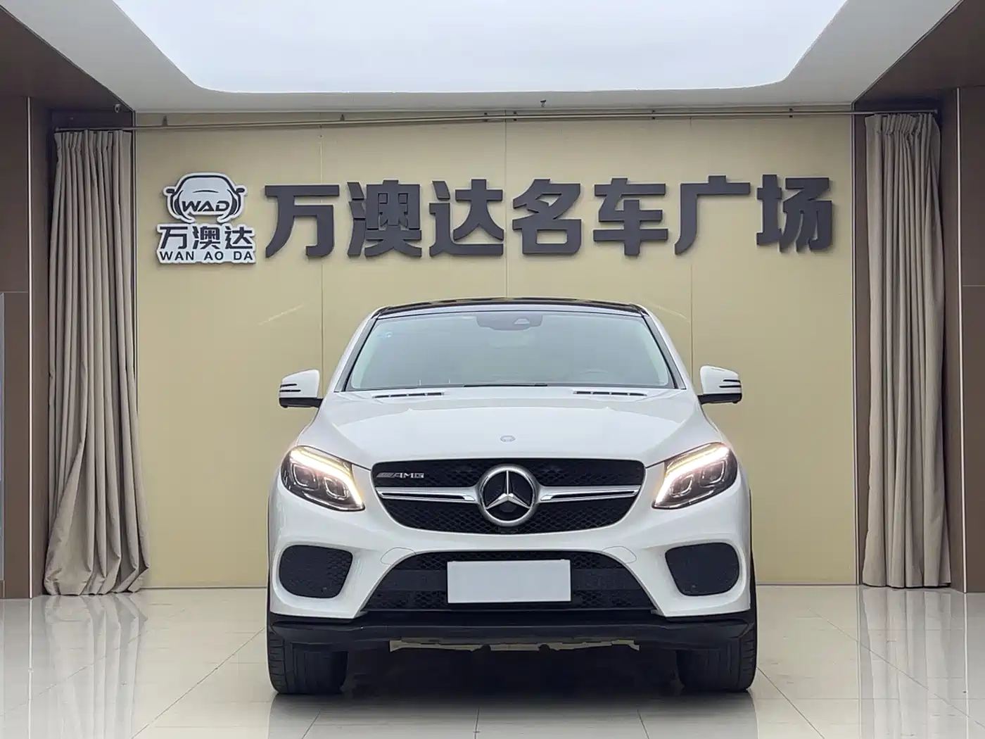 Mercedes-Benz GLE Coupe 2015 GLE 320 4MATIC Coupe SUV фото 2
