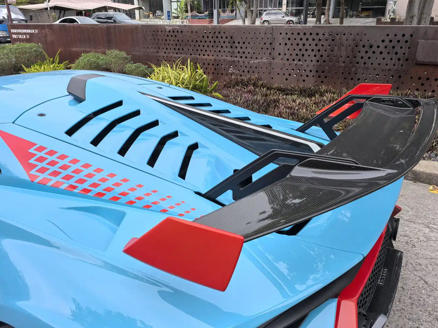 LAMBORGHINI HURACÁN