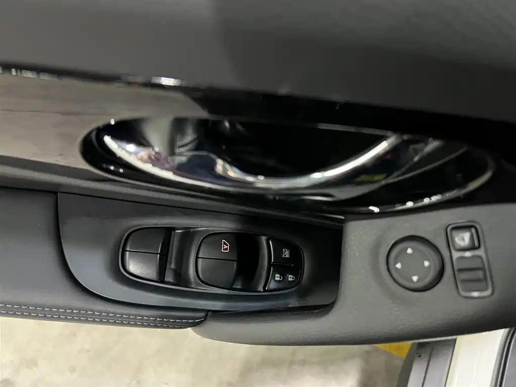 Nissan X-Trail 2025 2025 Honor 2.0L 2WD Leading Edition