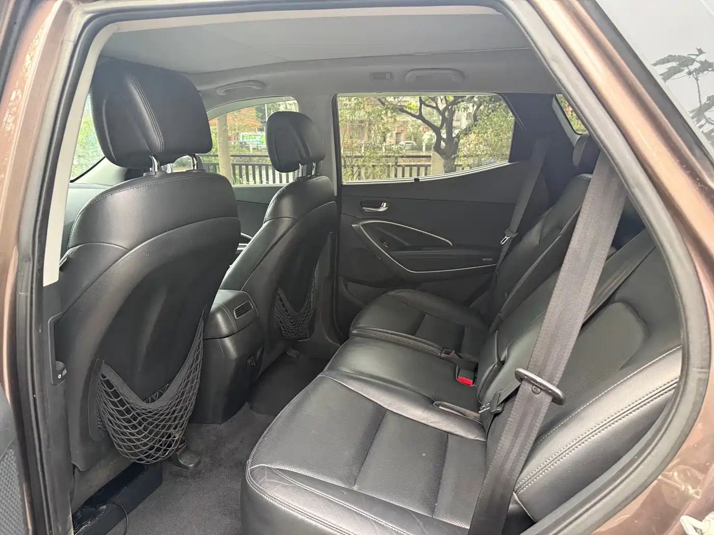 Hyundai Santa Fe 2015 2.4L Automatic 4WD Smart 5-seater фото 6