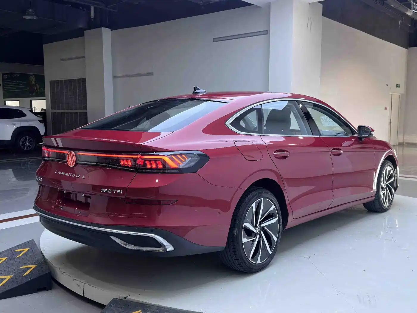 Volkswagen Lamando 2022 Lamando L 280TSI DSG Ultra Spicy Flagship фото 5